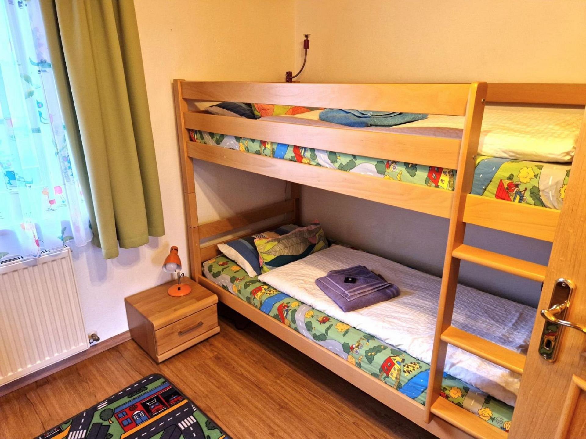 Kinderzimmer mit Spieleck
