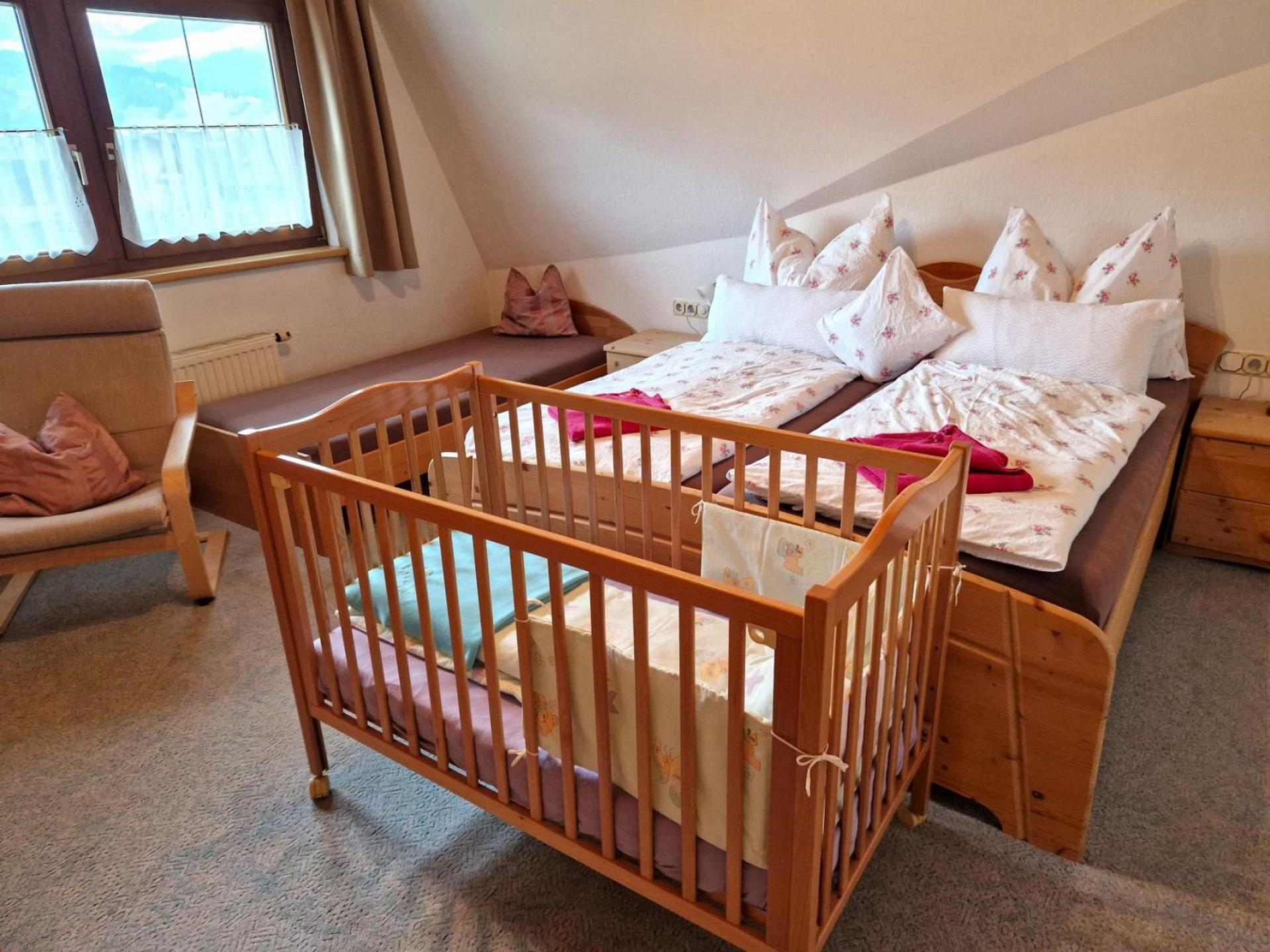 Gitterbett auf Wunsch